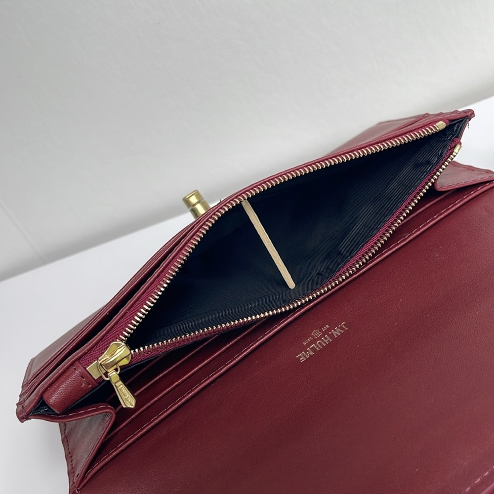 J.W. HULME Genuine Leather Turnlock Wallet Crossbody Bag - Picture 8 of 16